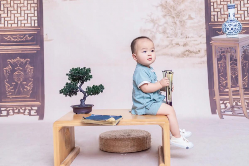 辽源1岁宝宝走路